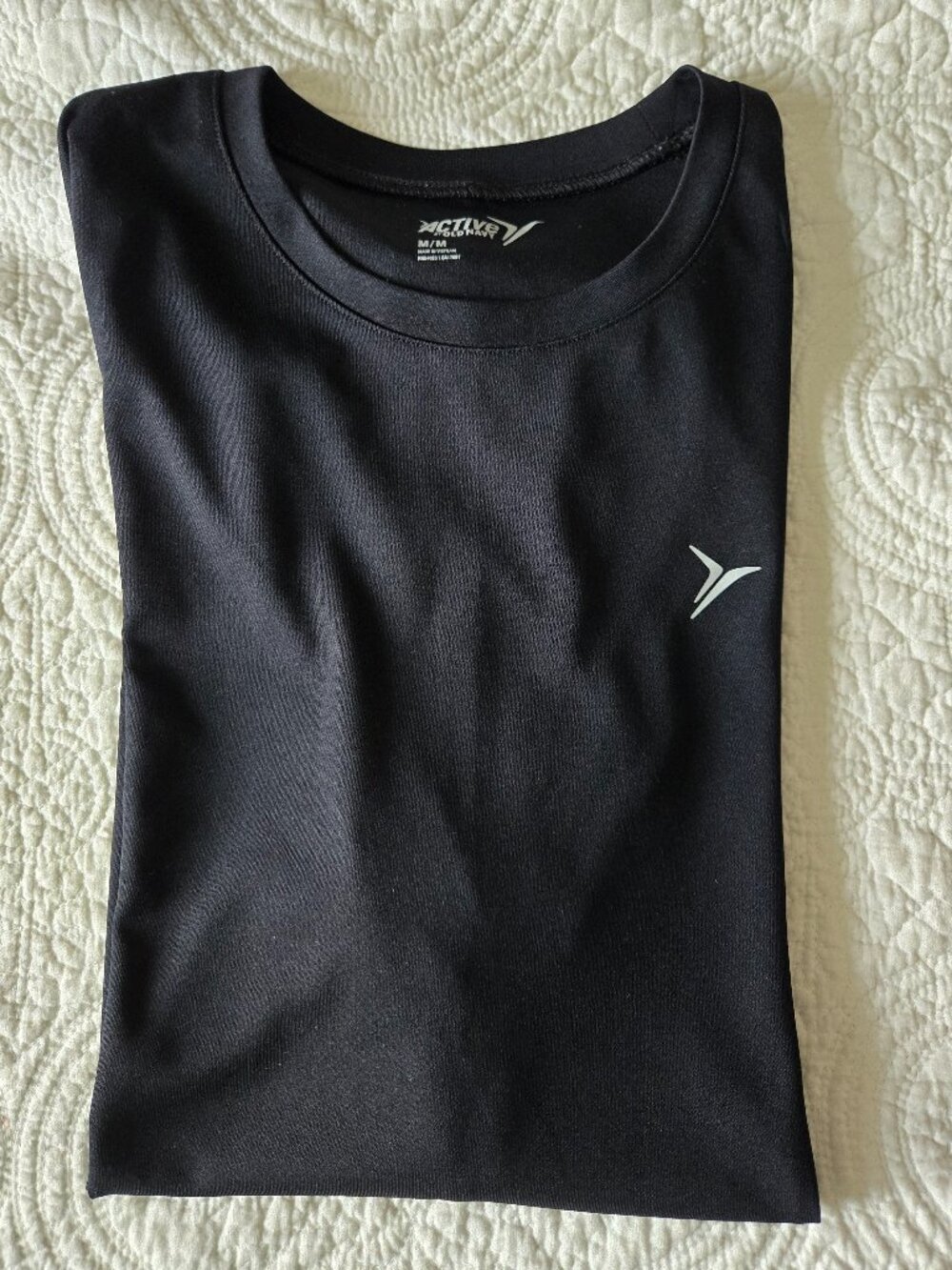 Men's Medium Athletic Tee (20" PTP)